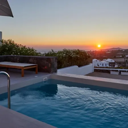 Santorini Hillside & 4* Pýrgos