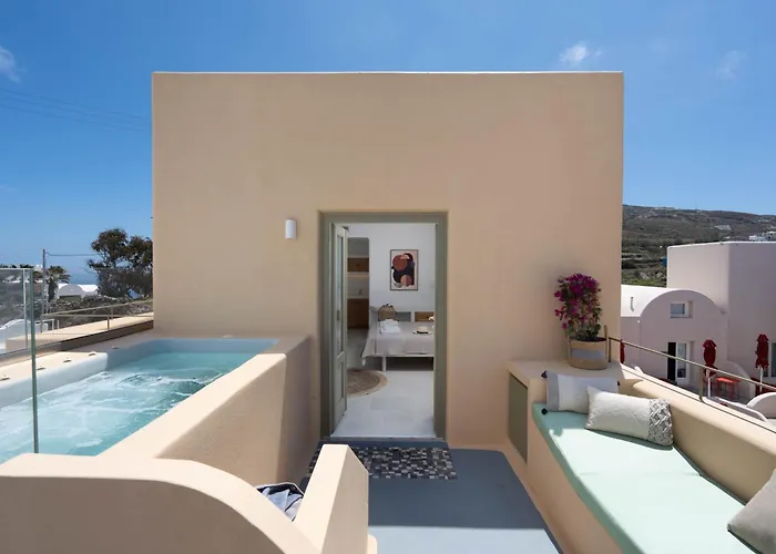 Santorini Hillside & 4*