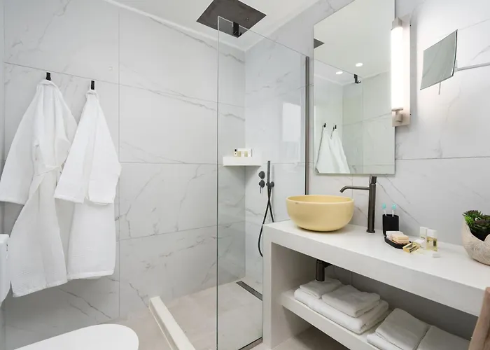 Santorini Hillside & Lägenhetshotell Pýrgos