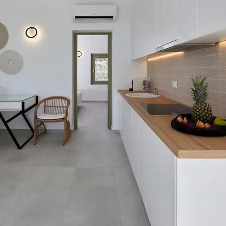 Santorini Hillside & 4*