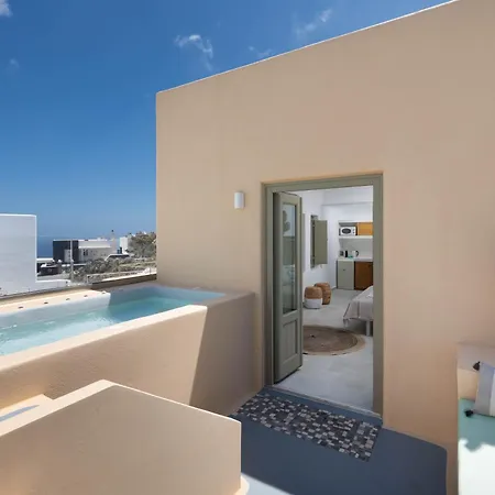 Santorini Hillside & Pýrgos