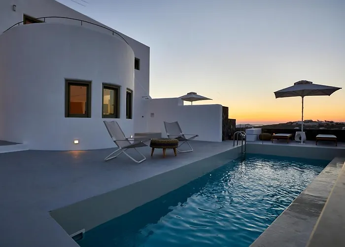 Santorini Hillside & Апарт-отель Пиргос